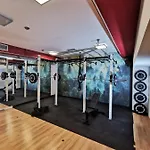 فندق Forum Fitness & Wellness