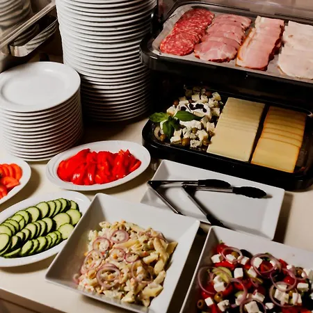 论坛健身水疗及健康酒店 3*