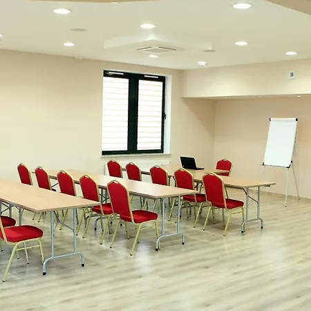 Forum Fitness Spa & Wellness Hotel 3*