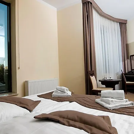 论坛健身水疗及健康酒店 3* 卢布林